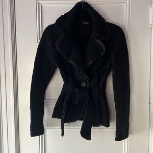 Very feminine Black ruffled collar, cinched waist sash tie, boiled wool …